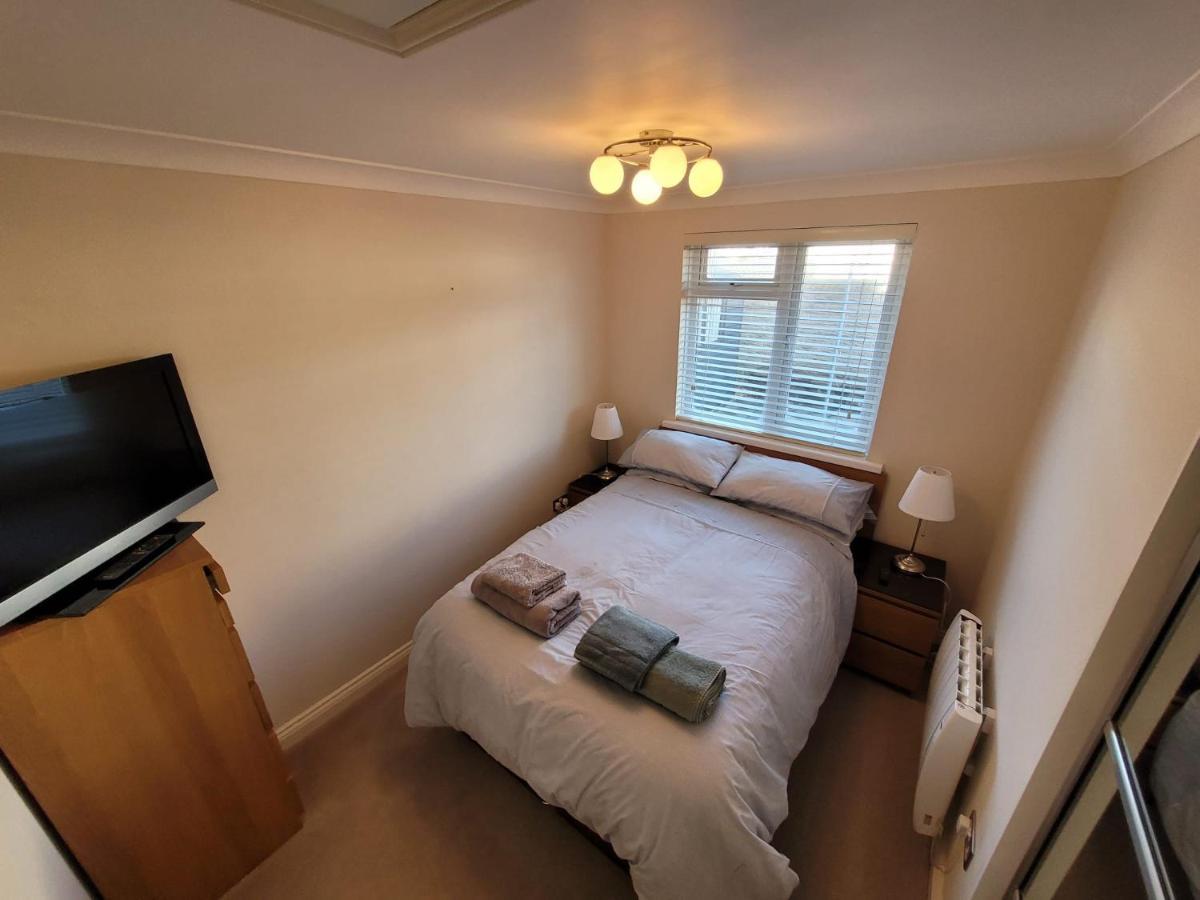 The Mumbles - Bungalow - 2 Bedrooms - Pet Friendly Swansea Dış mekan fotoğraf