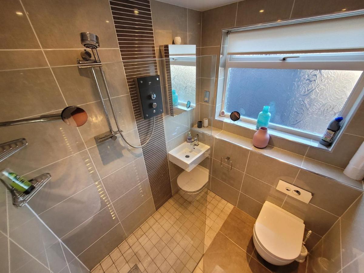 The Mumbles - Bungalow - 2 Bedrooms - Pet Friendly Swansea Dış mekan fotoğraf